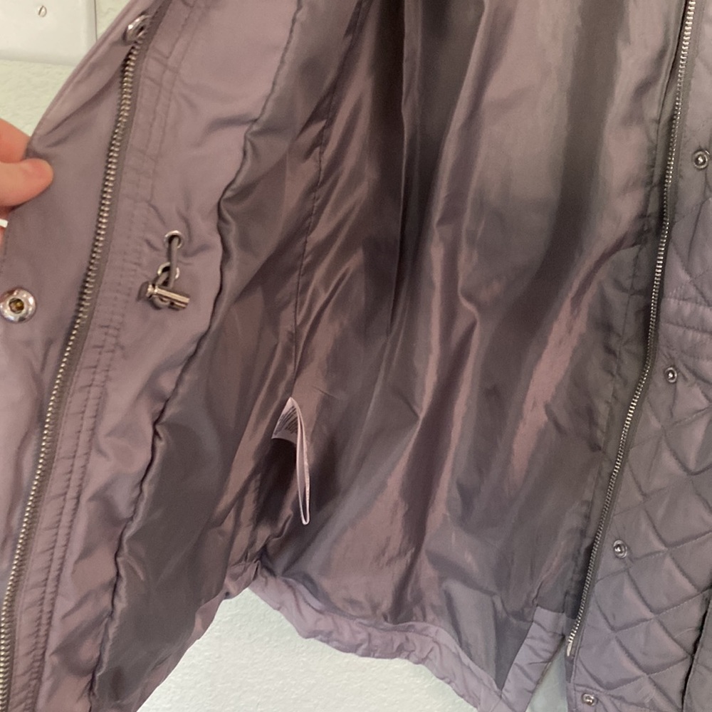 BCBGeneration Gray Quilted Puffer Jacket - image 7